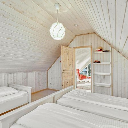 2 Bedroom Stunning Home In Zerpenschleuse Exteriör bild