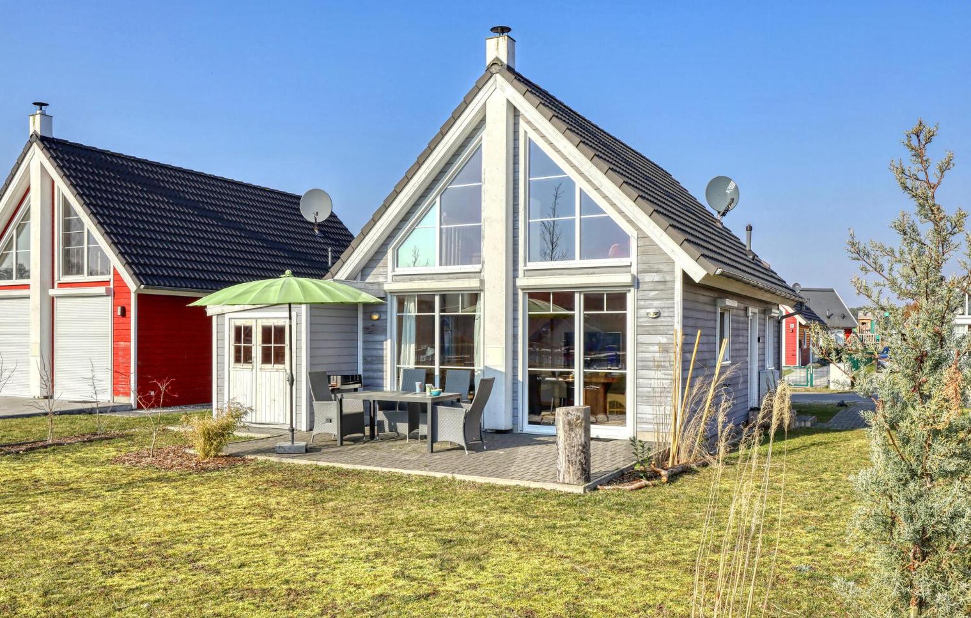 2 Bedroom Stunning Home In Zerpenschleuse Exteriör bild