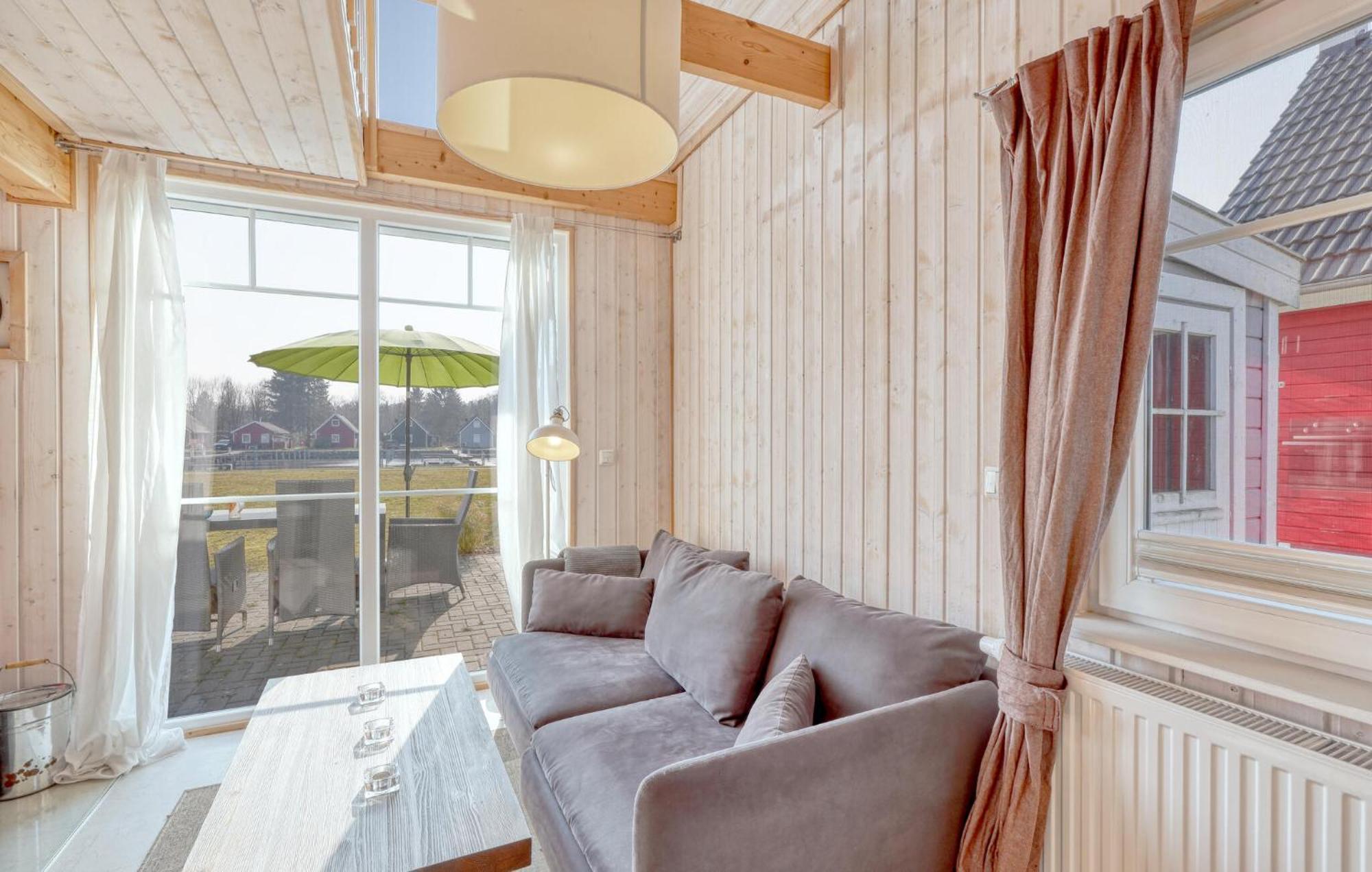 2 Bedroom Stunning Home In Zerpenschleuse Exteriör bild