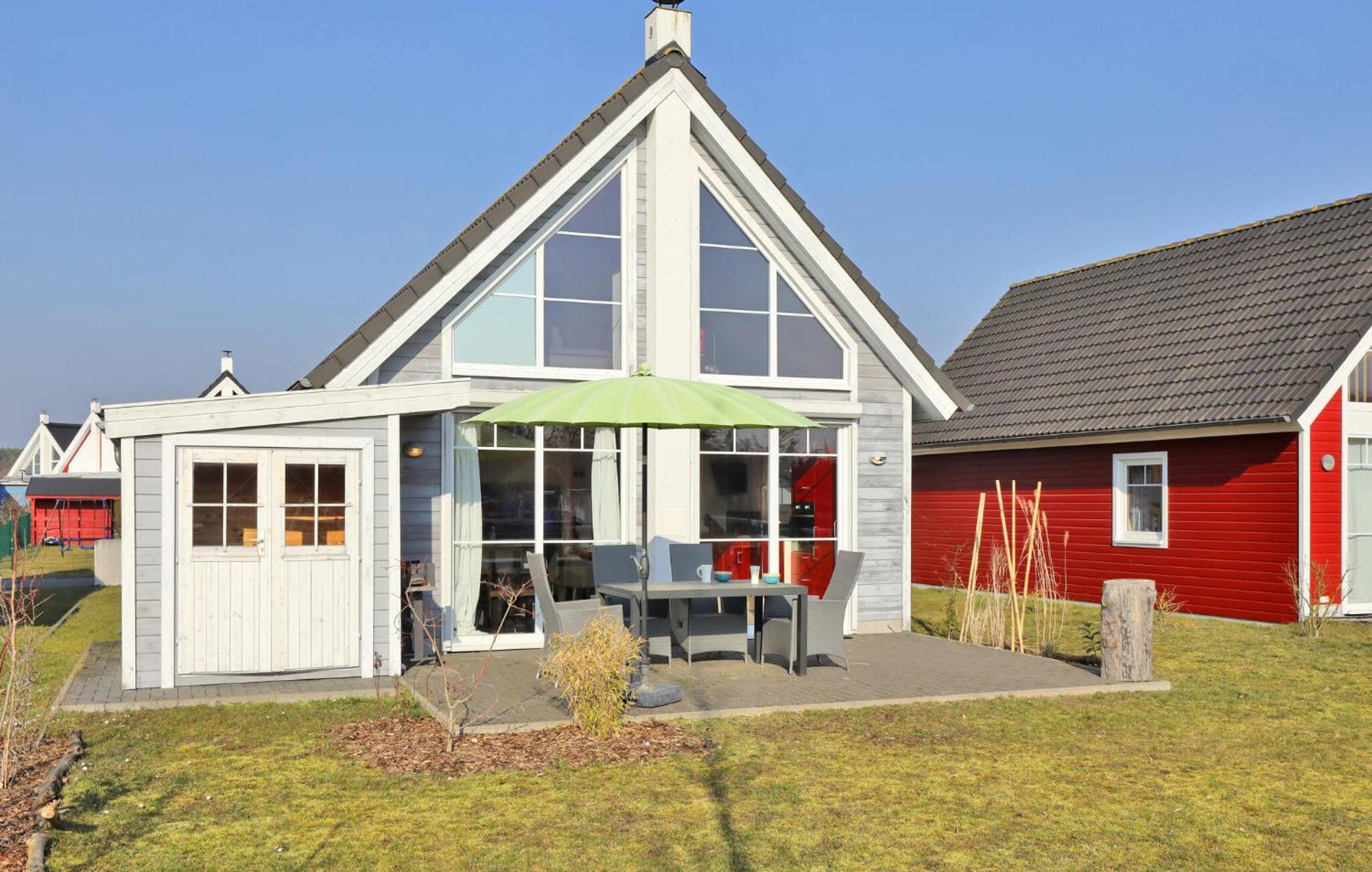2 Bedroom Stunning Home In Zerpenschleuse Exteriör bild